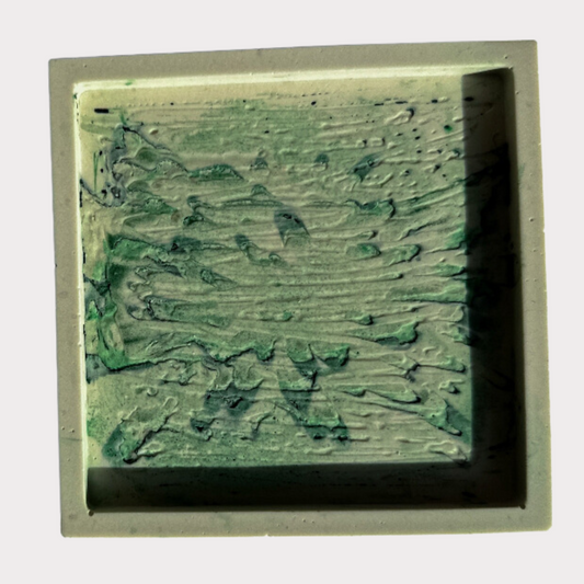 Rankų darbo Jesmonite padėkliukas "Green grass"