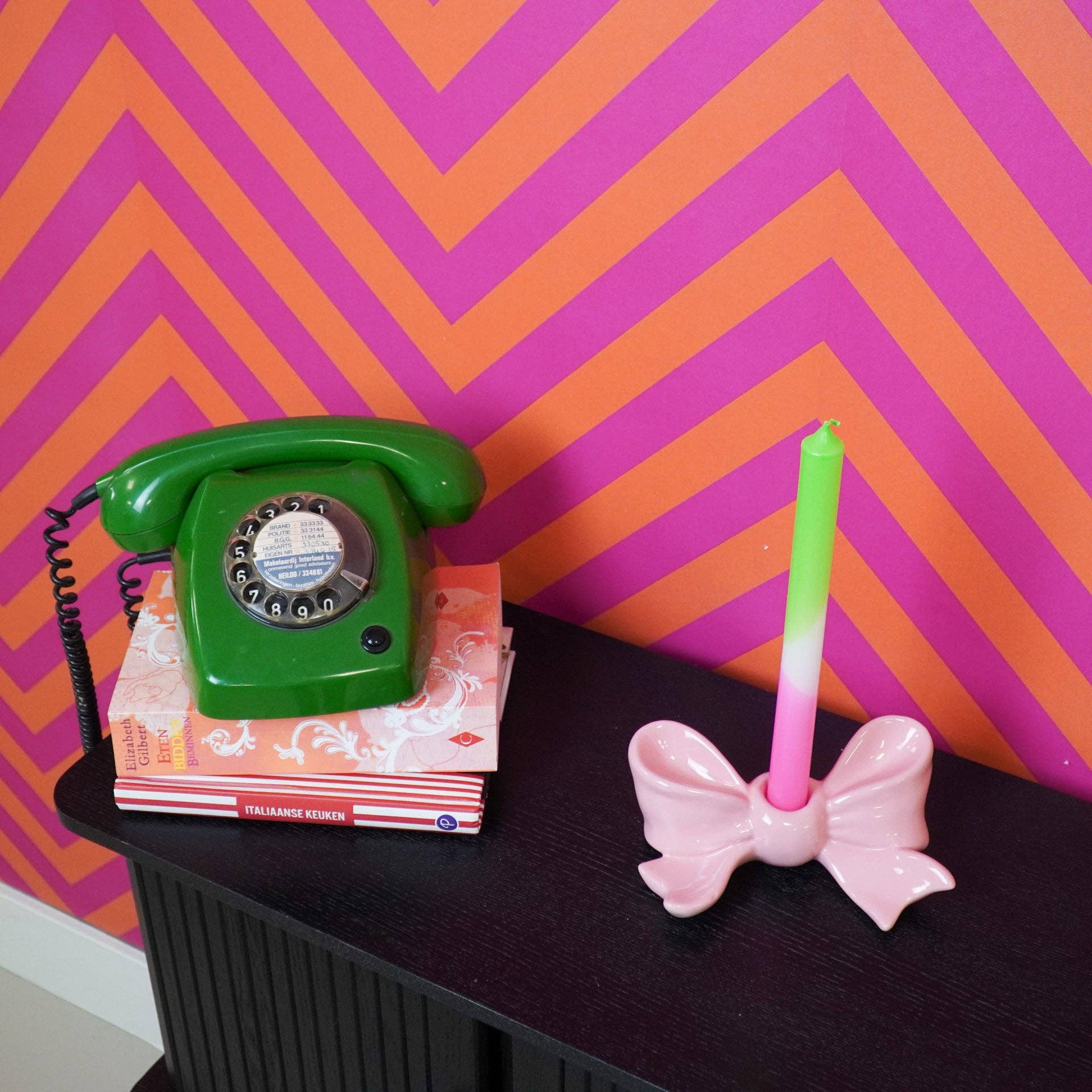 Žvakidė - rožinis kaspinėlis